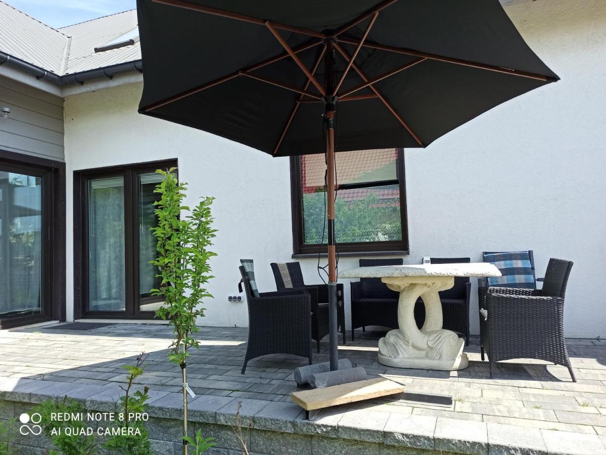 Dom Z Ogrodem Villa Laka  Exterior photo
